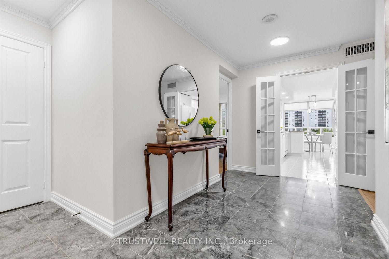 Front of Unit 703, 3181 Bayview Avenue