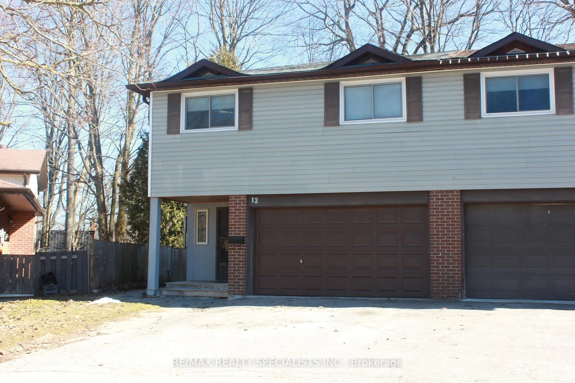 Front of Unit Lower, 12 Woodgrove Court