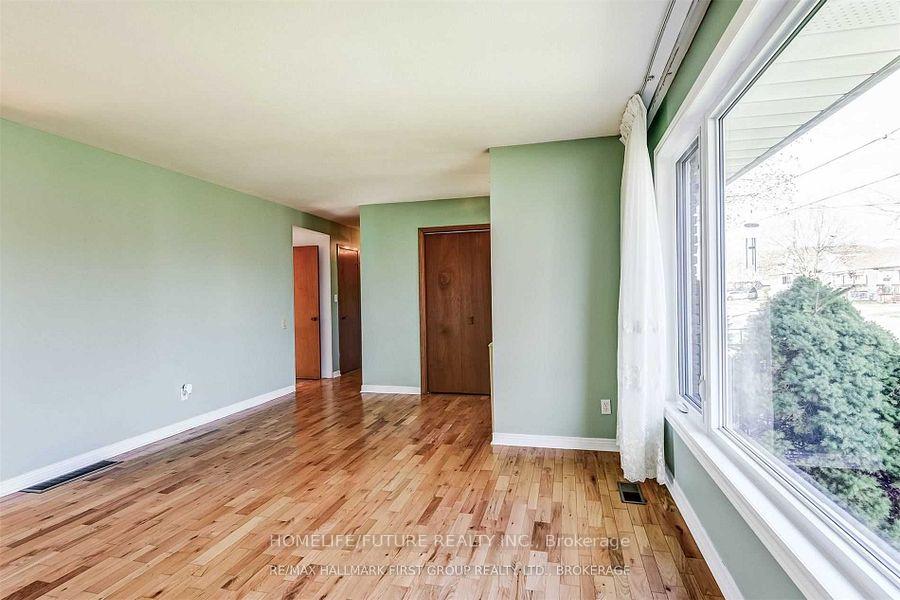 Photo 4 of Unit Main, 361 Gliddon Avenue, Oshawa, Central — HOMEH