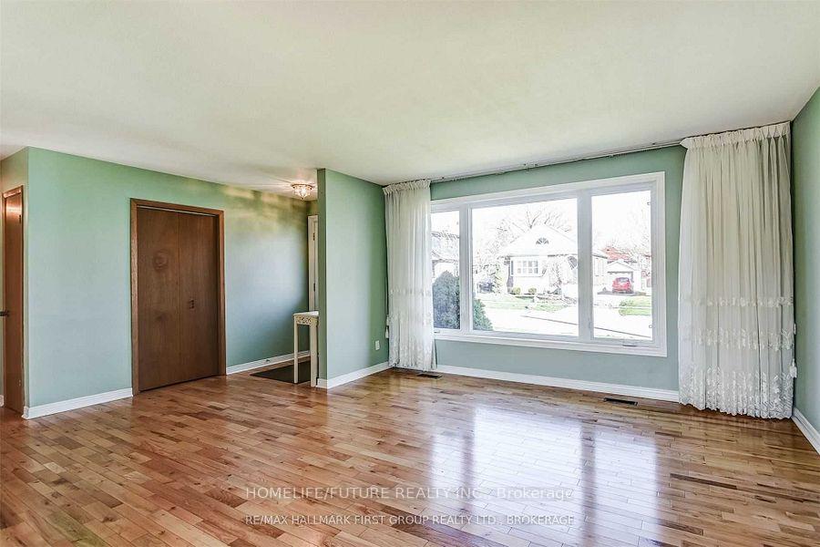 Photo 5 of Unit Main, 361 Gliddon Avenue, Oshawa, Central — HOMEH