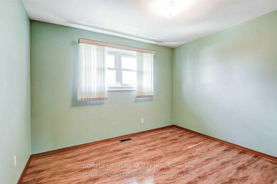 Photo 10 of Unit Main, 361 Gliddon Avenue, Oshawa, Central — HOMEH