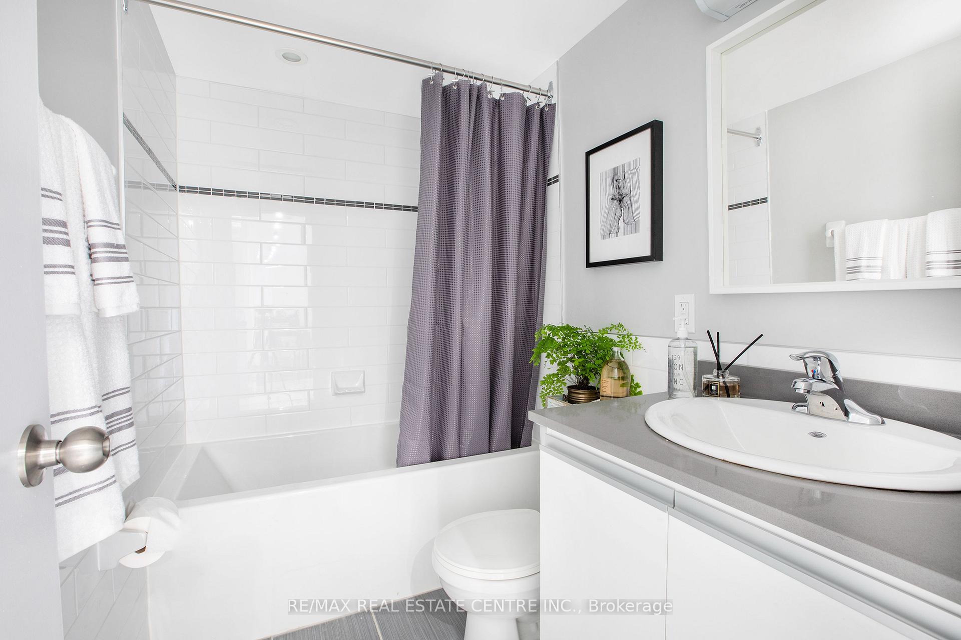 Photo 17 of Unit 2204, 100 Graydon Hall Drive, North York, Parkwoods-Donalda — HOMEH
