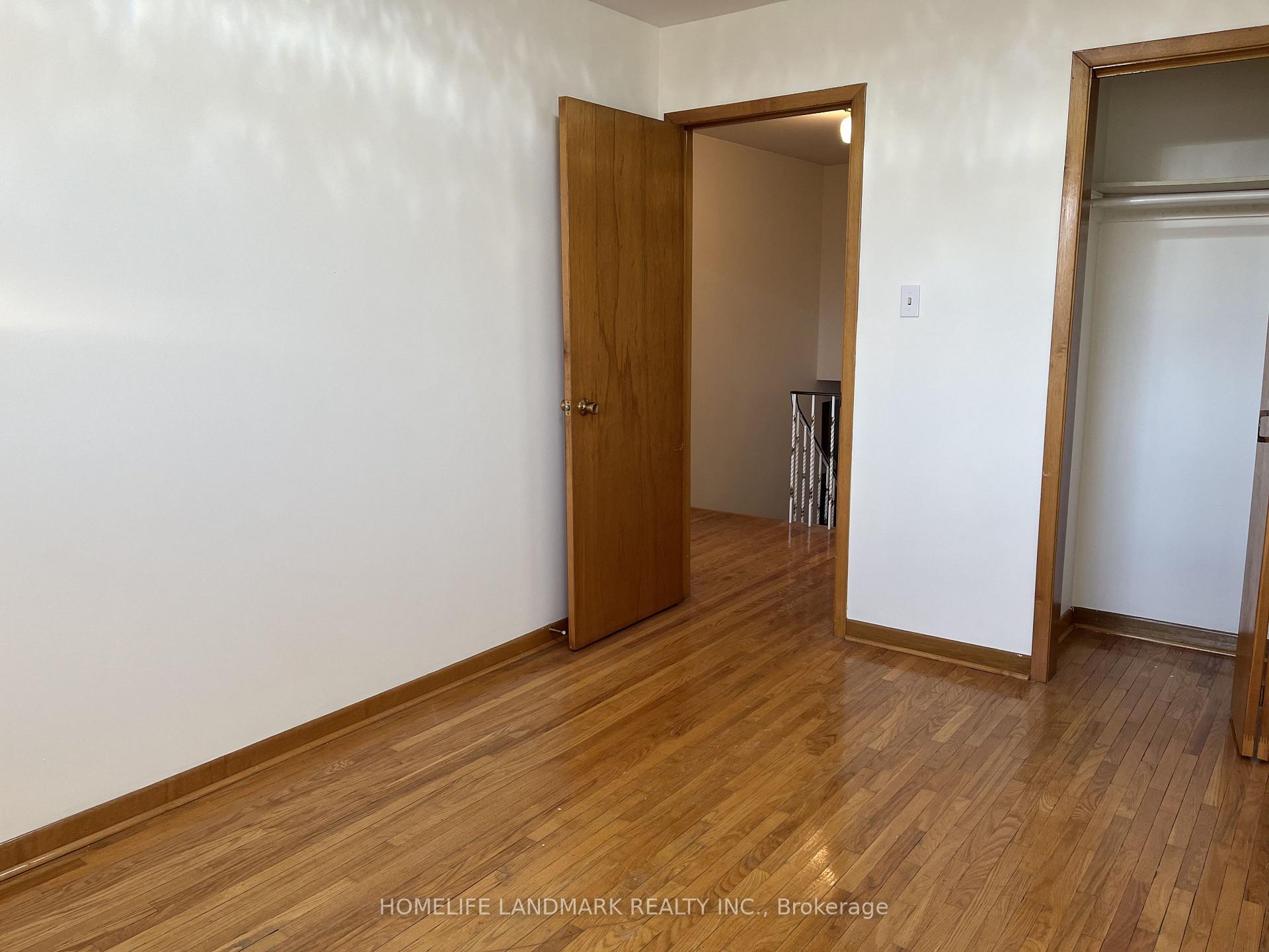 Photo 19 of Unit UPPER, 31 Pawnee Avenue, North York, Pleasant View — HOMEH