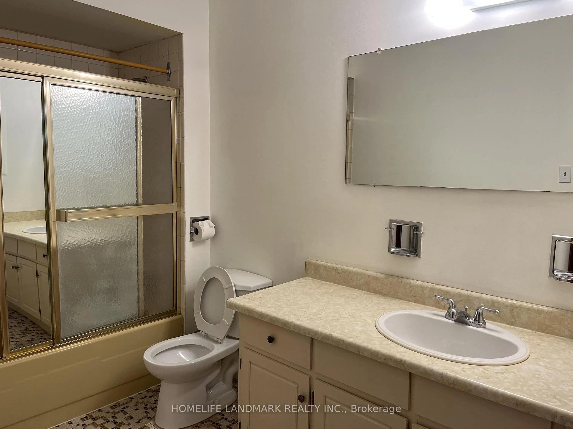Photo 18 of Unit UPPER, 31 Pawnee Avenue, North York, Pleasant View — HOMEH