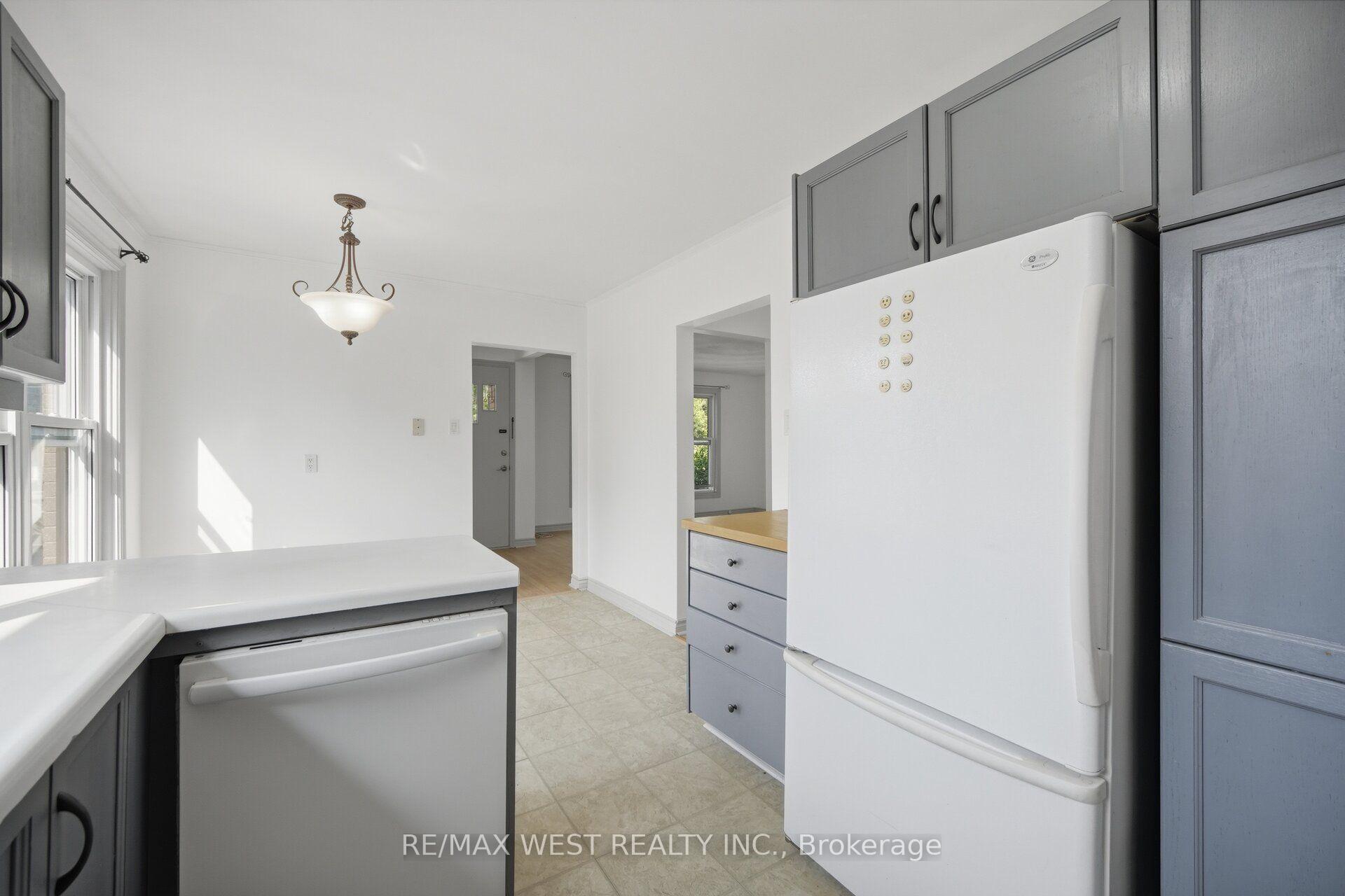 Photo 9 of 751 Meadowvale Road, Scarborough, Highland Creek — HOMEH