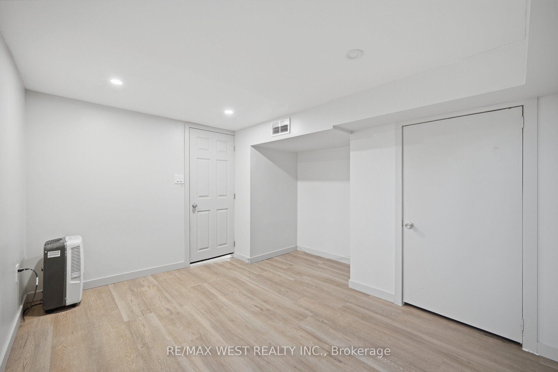 Photo 27 of 751 Meadowvale Road, Scarborough, Highland Creek — HOMEH