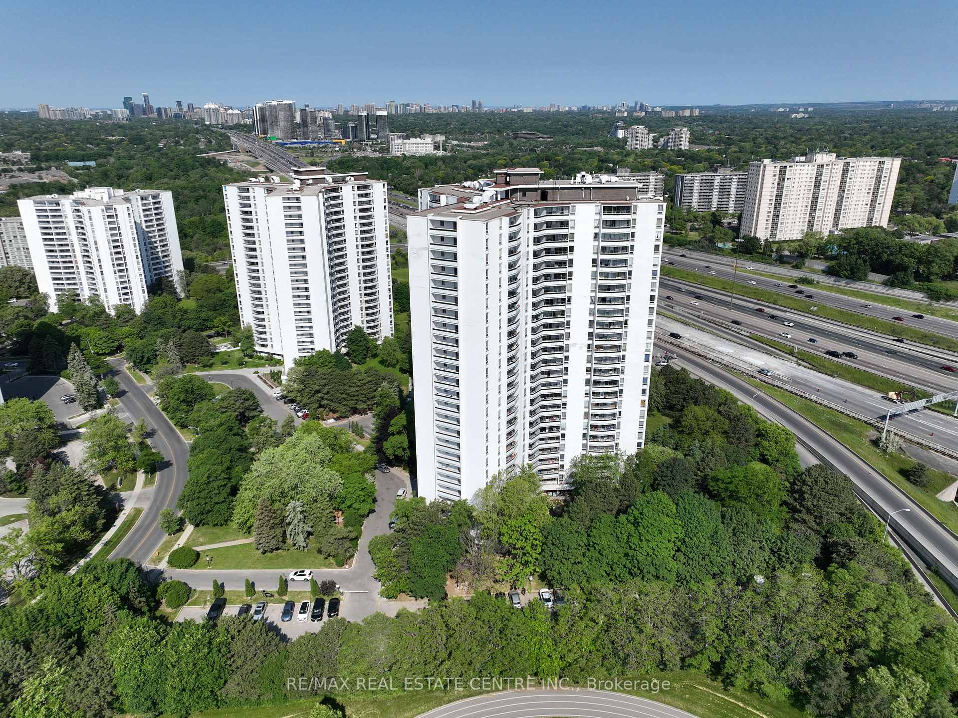 Front of Unit 1610, 100 Graydon Hall Drive