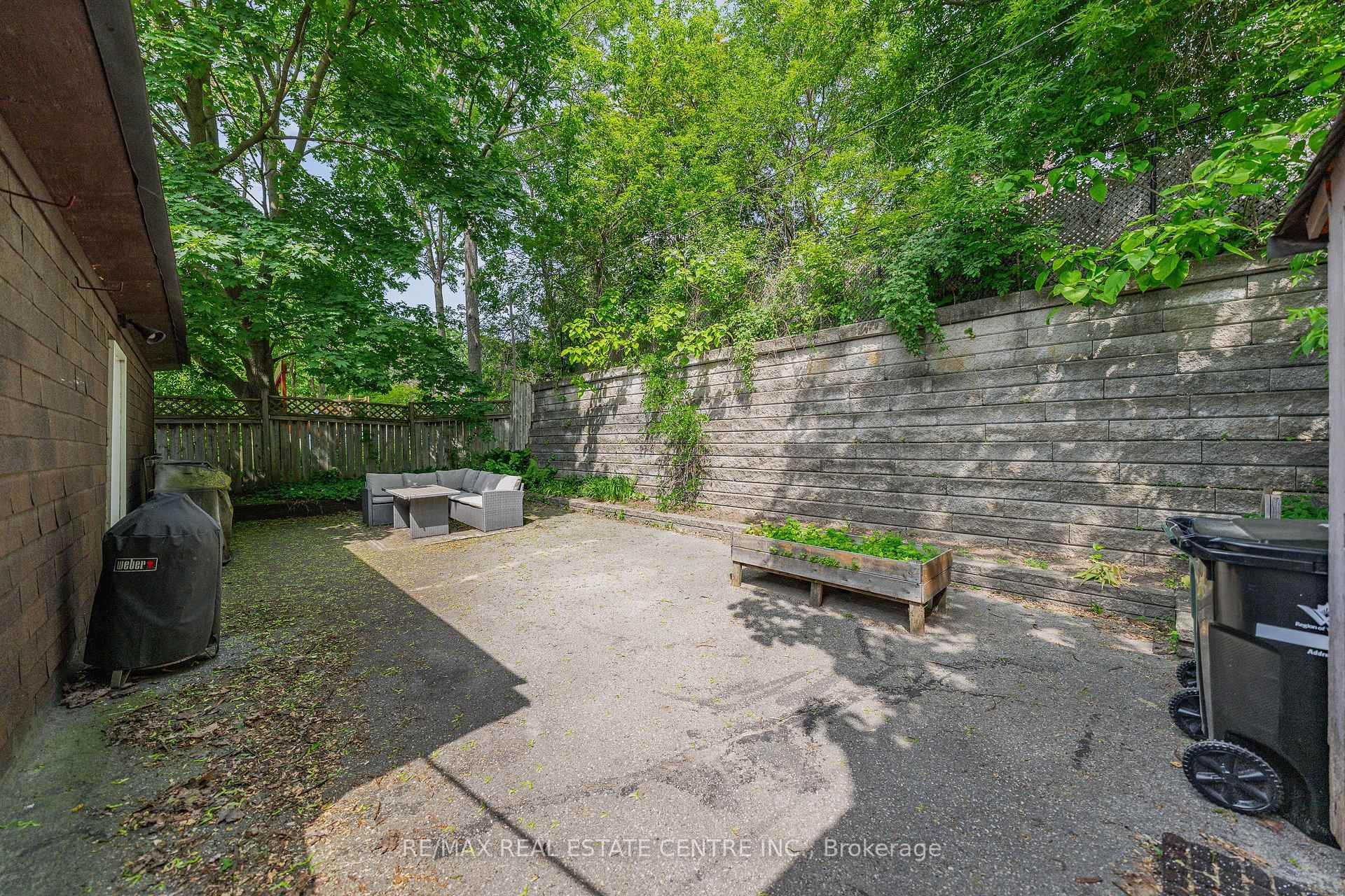 Photo 27 of 100 Mansion Street, Kitchener, Civic Centre — HOMEH