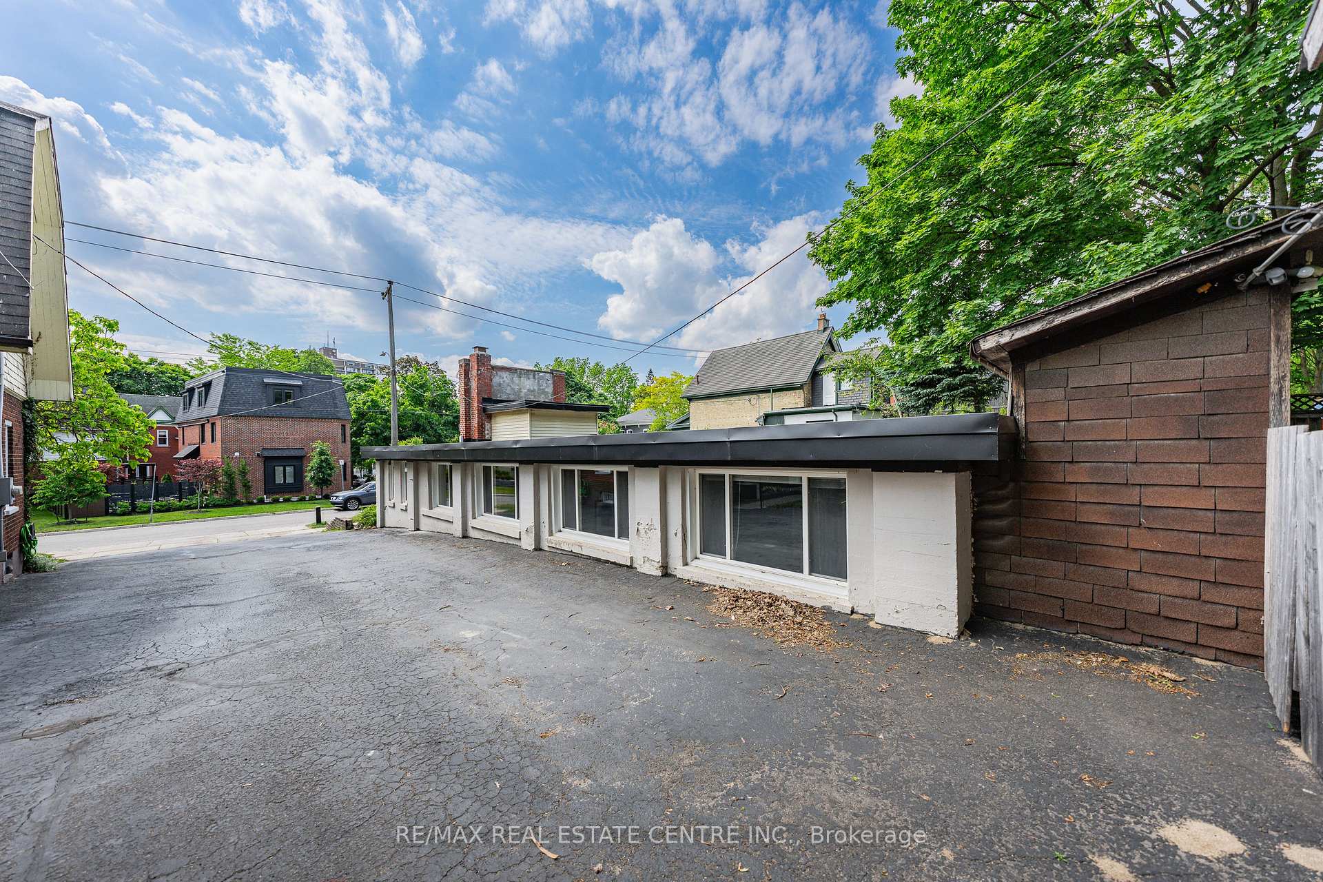 Photo 29 of 100 Mansion Street, Kitchener, Civic Centre — HOMEH