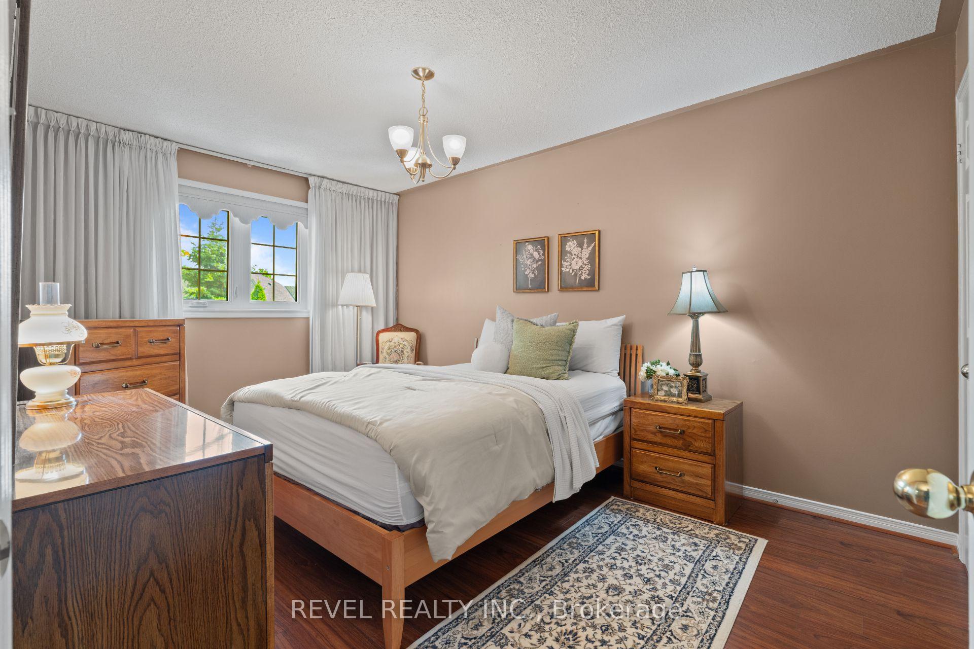 Photo 20 of 8 Cochrane Avenue, Brampton, Heart Lake East — HOMEH