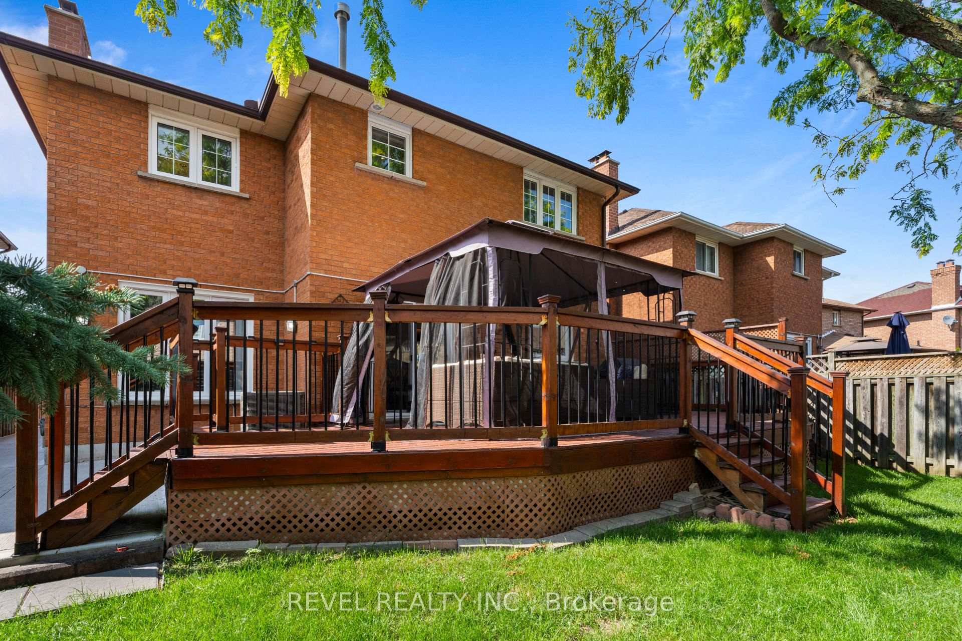 Photo 35 of 8 Cochrane Avenue, Brampton, Heart Lake East — HOMEH