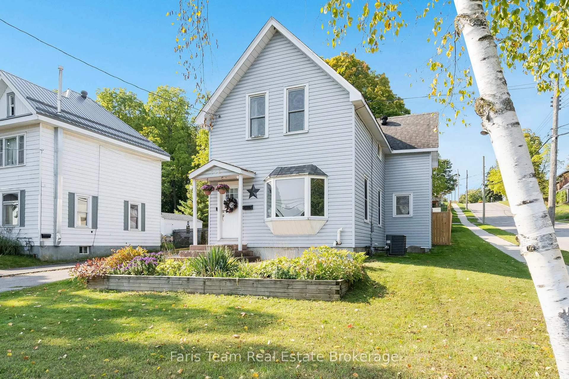Photo 2 of 116 Fifth Street, Midland — HOMEH
