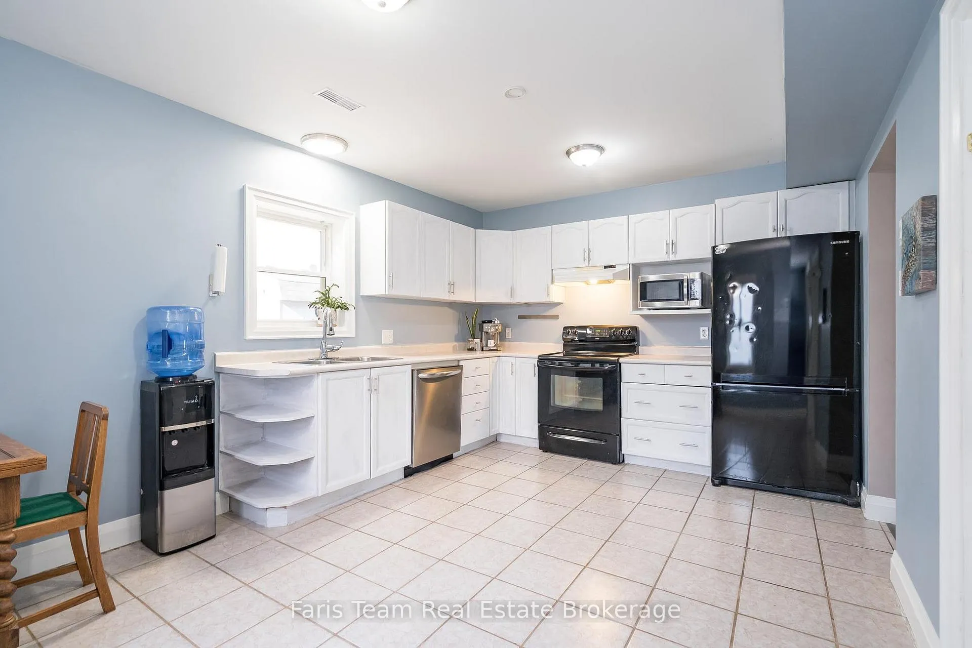 Photo 3 of 116 Fifth Street, Midland — HOMEH