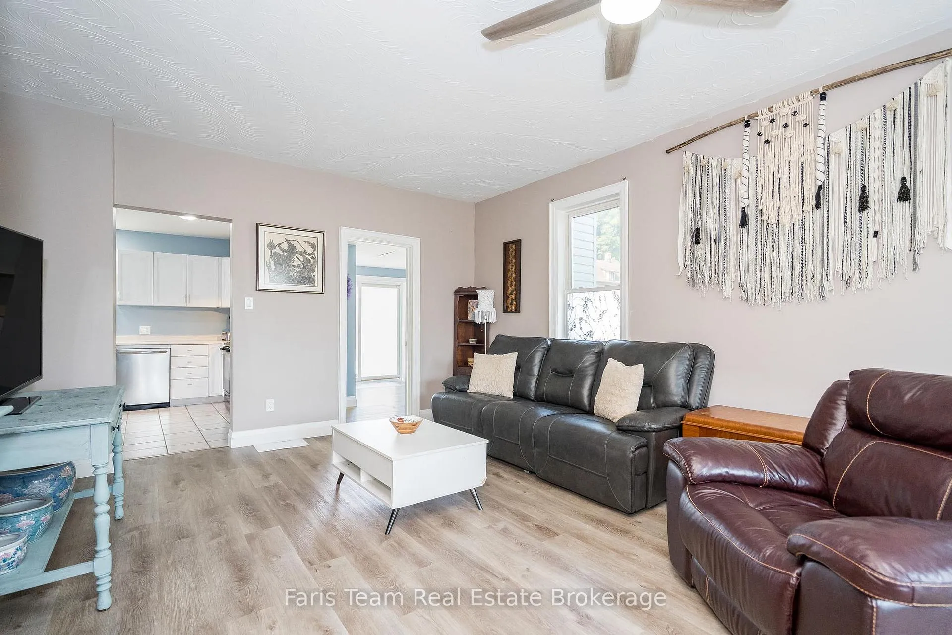 Photo 7 of 116 Fifth Street, Midland — HOMEH