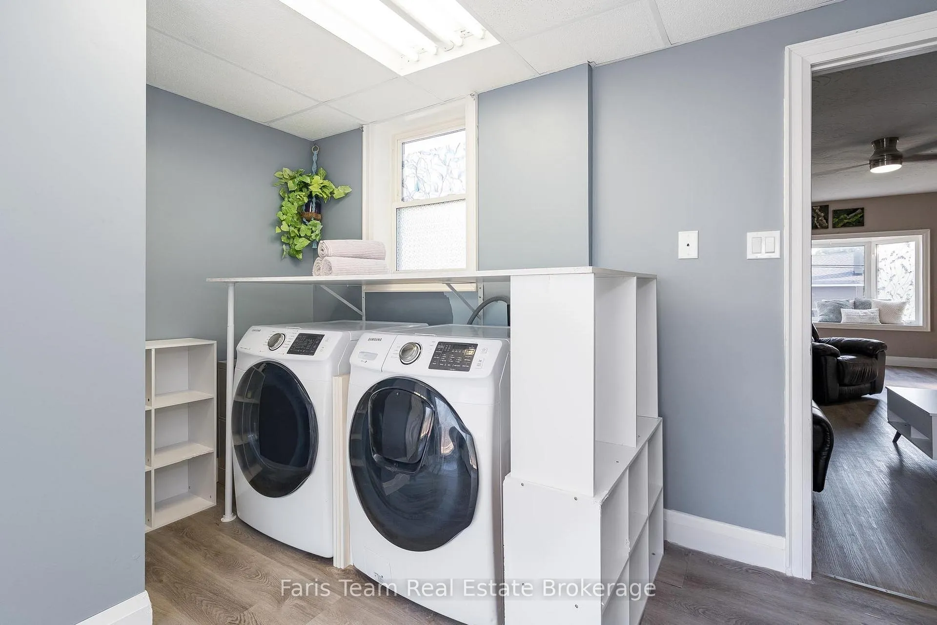 Photo 9 of 116 Fifth Street, Midland — HOMEH