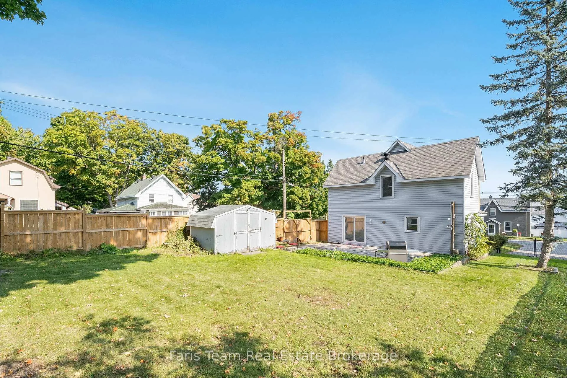 Photo 17 of 116 Fifth Street, Midland — HOMEH