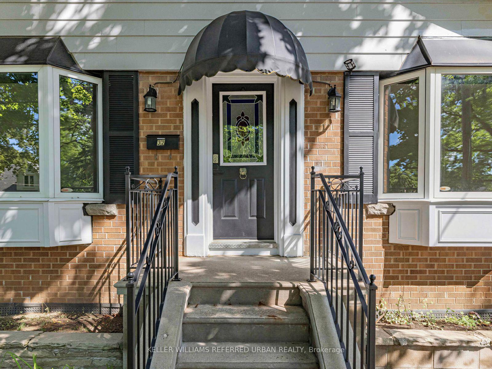 Photo 2 of 32 Granlea Road, North York, Willowdale East — HOMEH