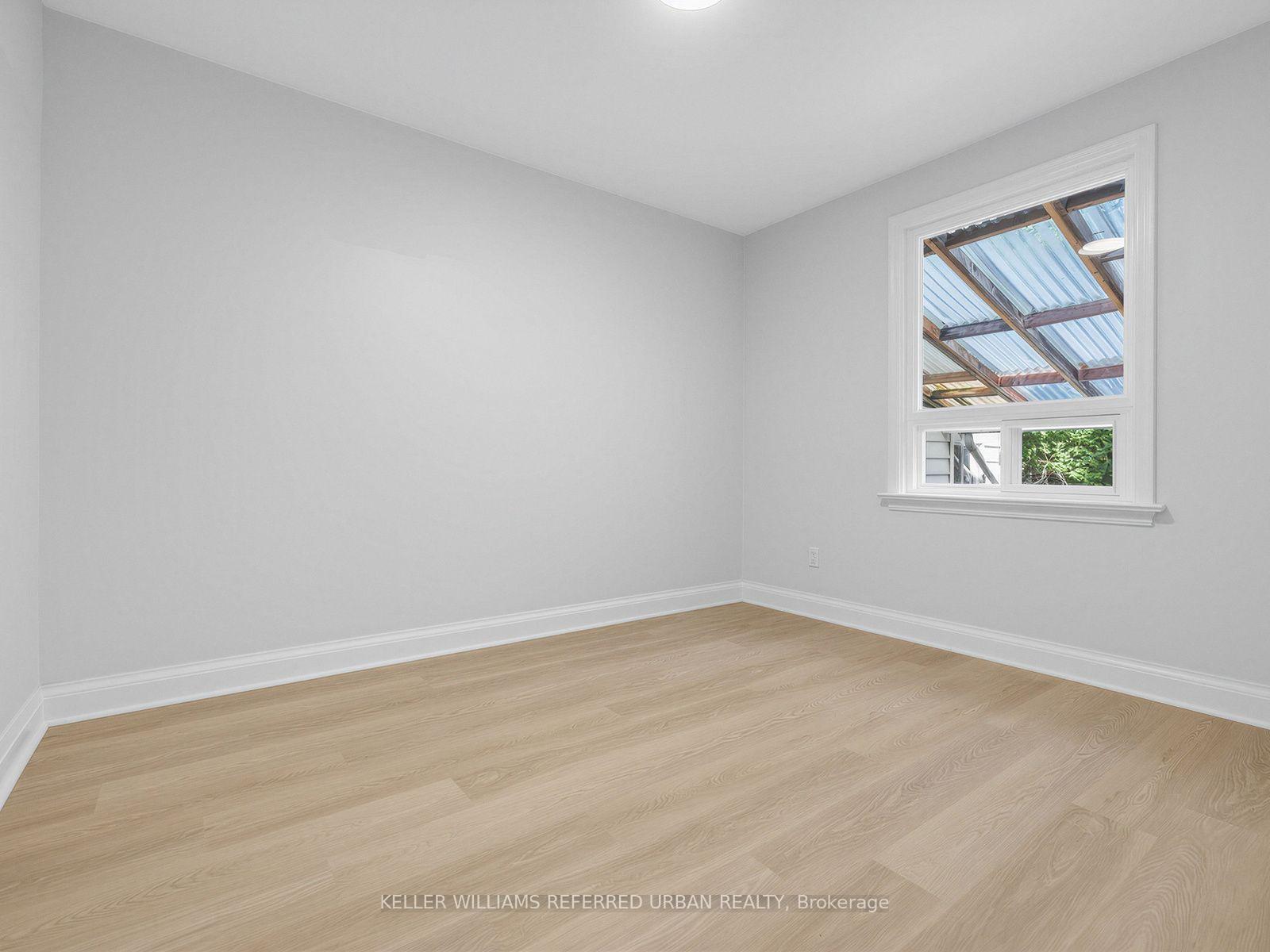 Photo 8 of 32 Granlea Road, North York, Willowdale East — HOMEH