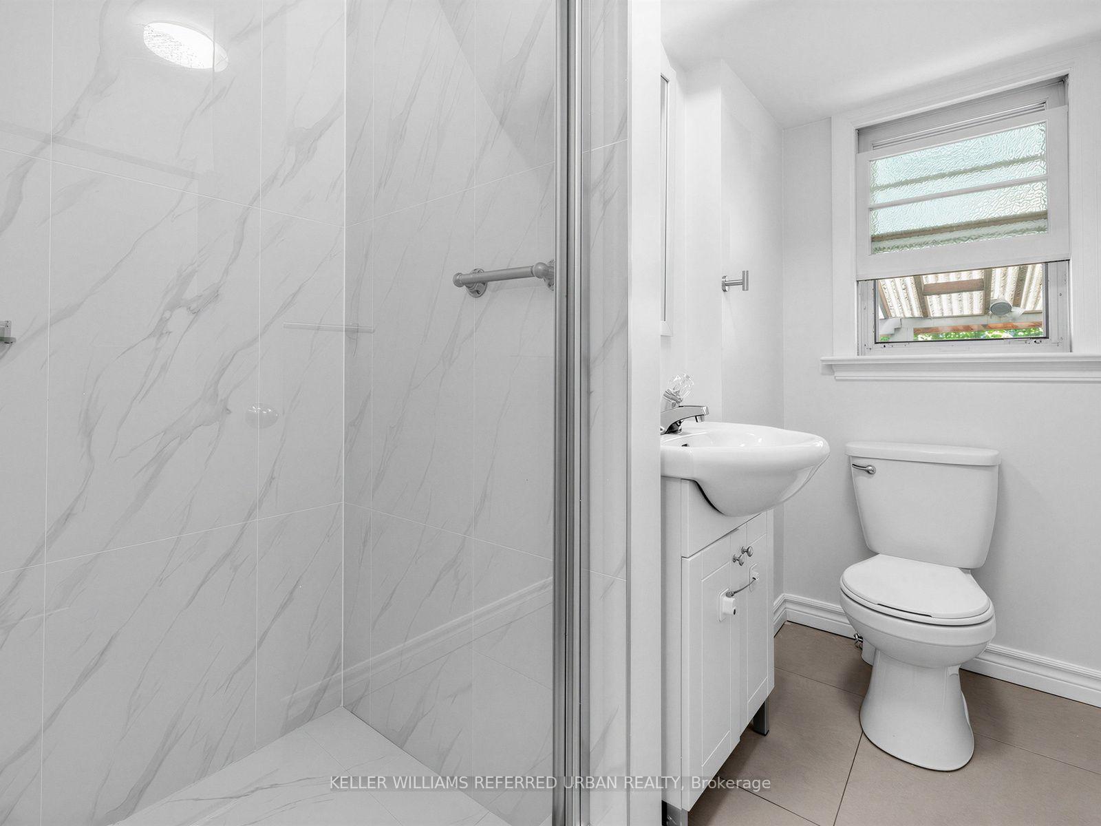 Photo 9 of 32 Granlea Road, North York, Willowdale East — HOMEH