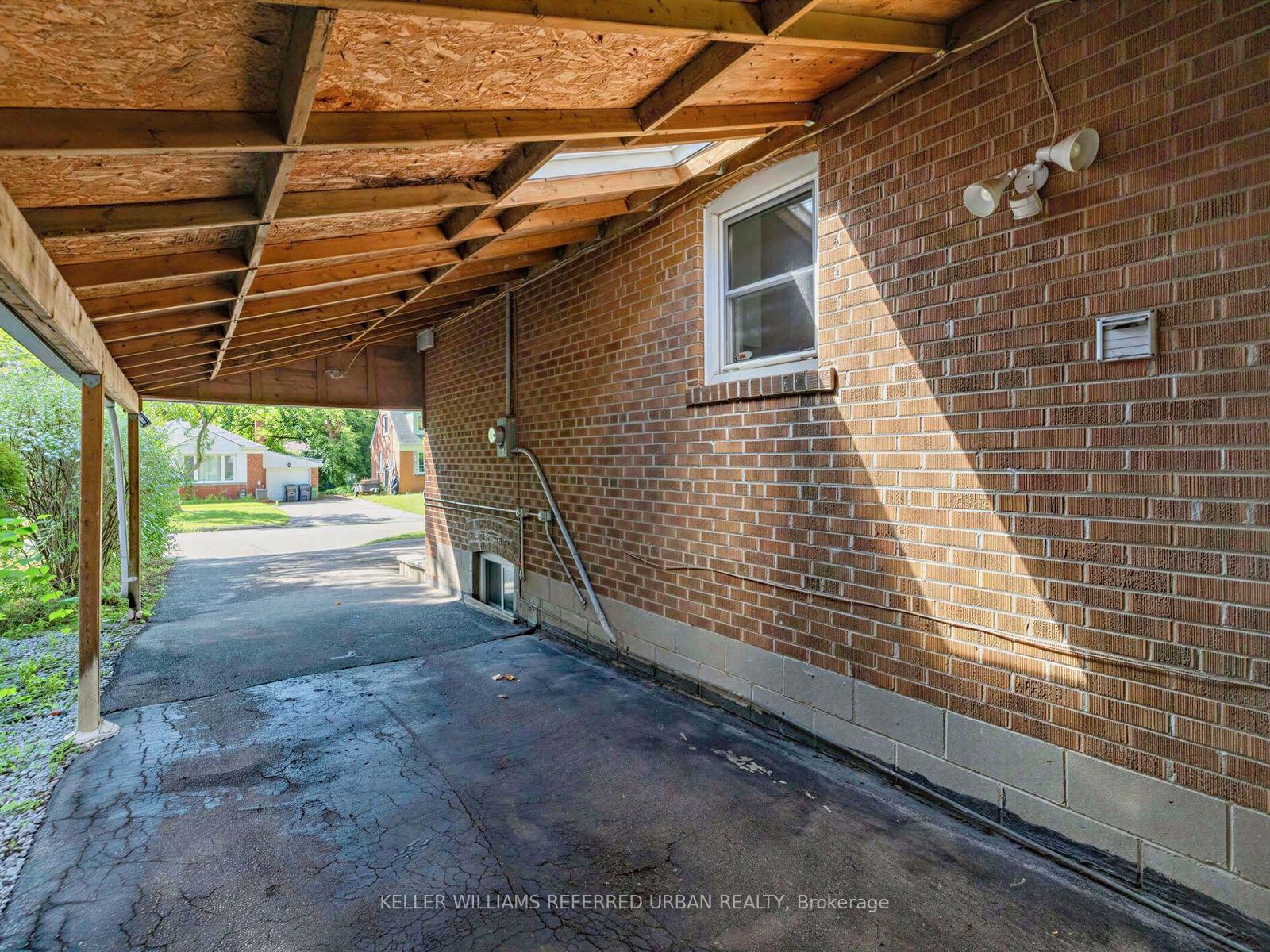 Photo 18 of 32 Granlea Road, North York, Willowdale East — HOMEH