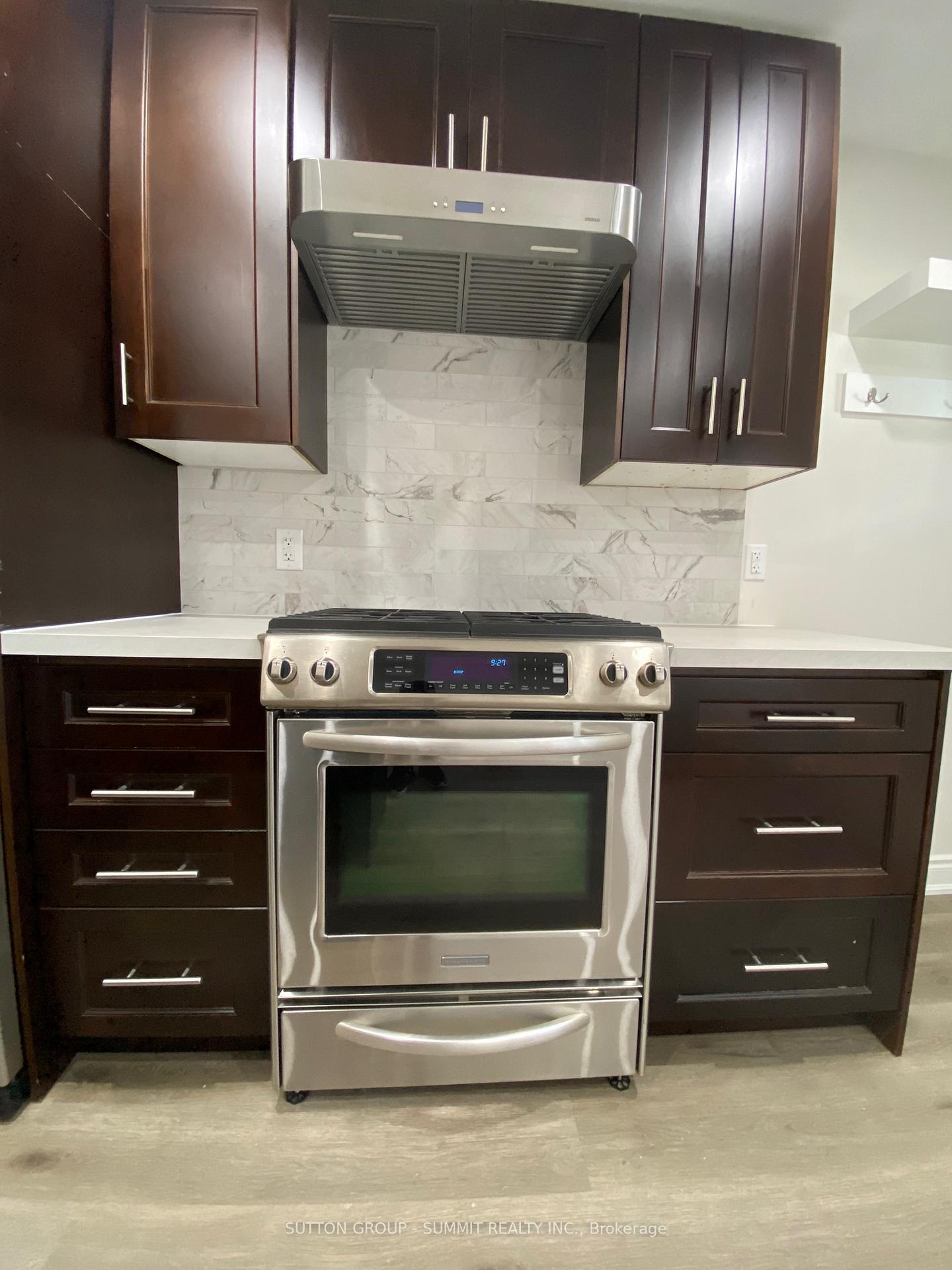 Photo 6 of Unit 4, 239 Main Street, King, Schomberg — HOMEH