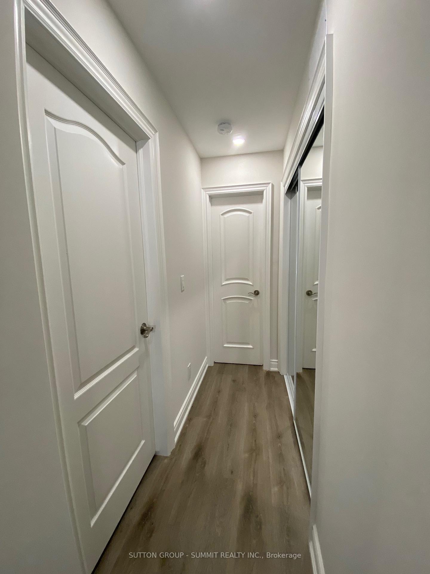 Photo 11 of Unit 4, 239 Main Street, King, Schomberg — HOMEH