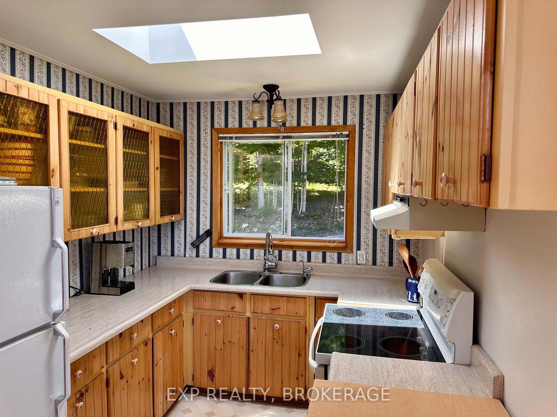 Photo 16 of 2103 Hambly Lane, South Frontenac, Frontenac South — HOMEH