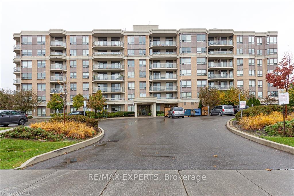 Photo 2 of Unit 605, 300 Ray Lawson Boulevard, Brampton, Fletcher's Creek South — HOMEH