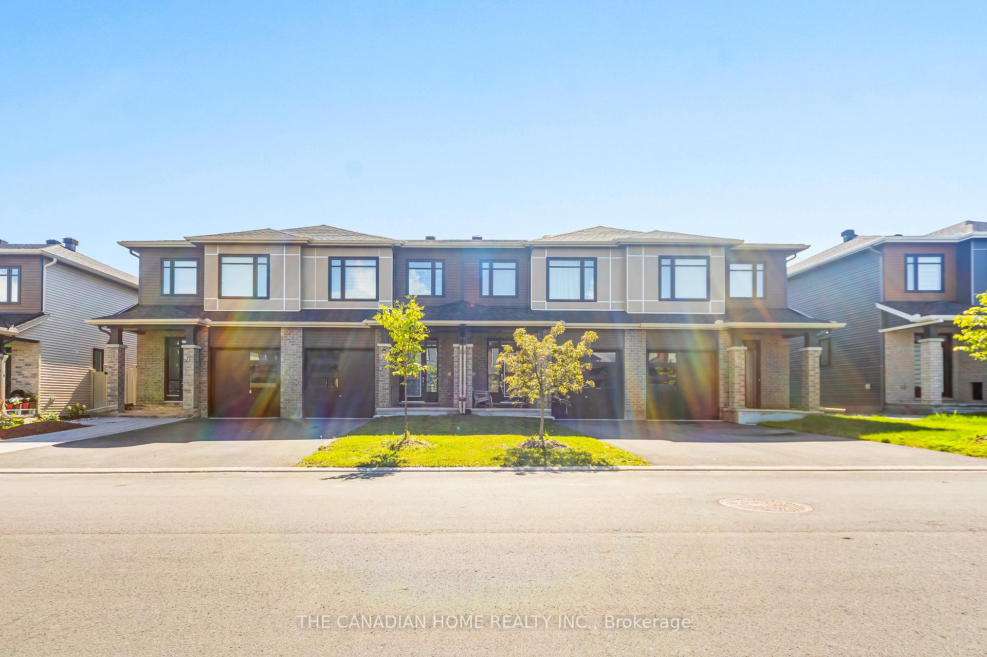 Front of 921 Clarkia Street