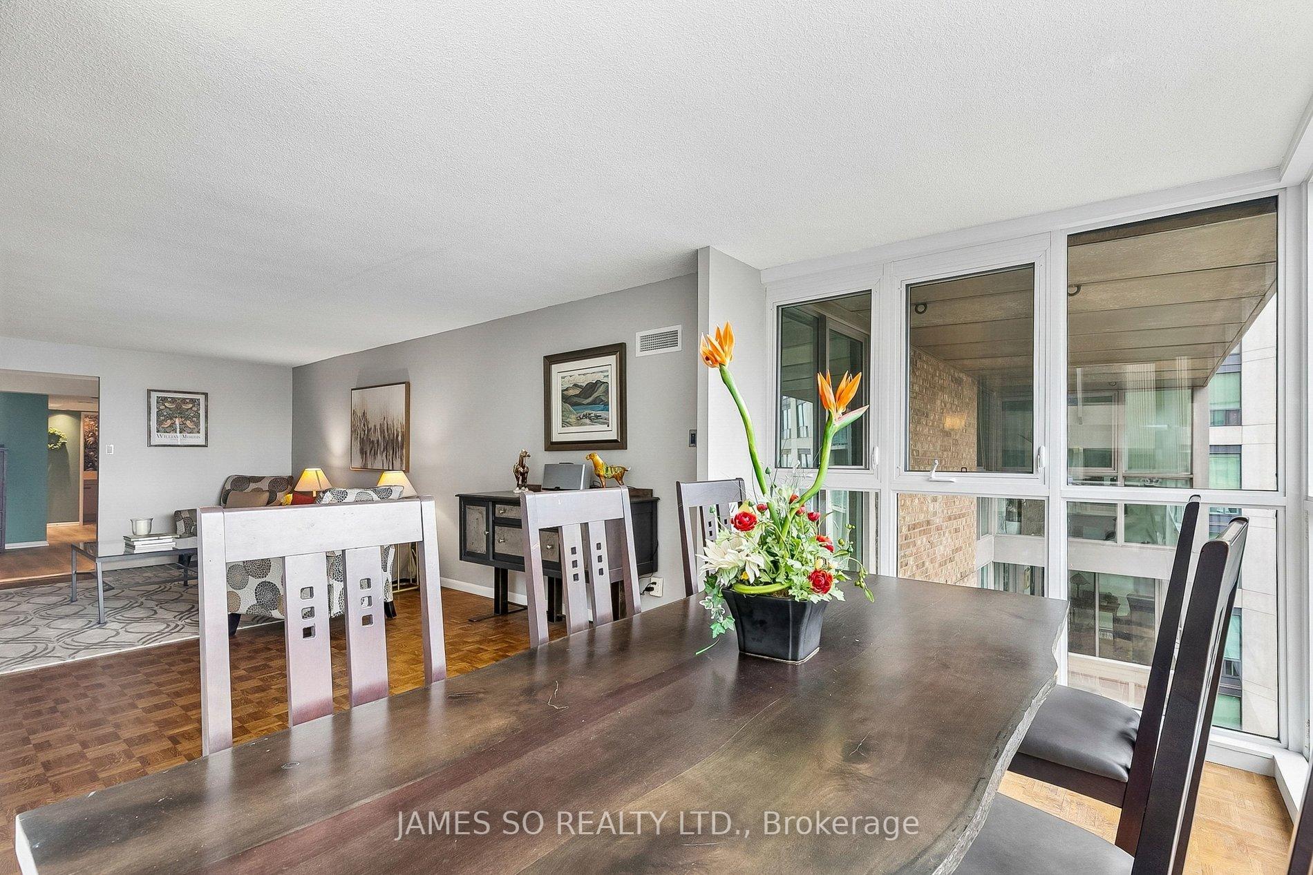 Photo 10 of Unit 2206, 278 Bloor Street E, Toronto, Rosedale-Moore Park — HOMEH