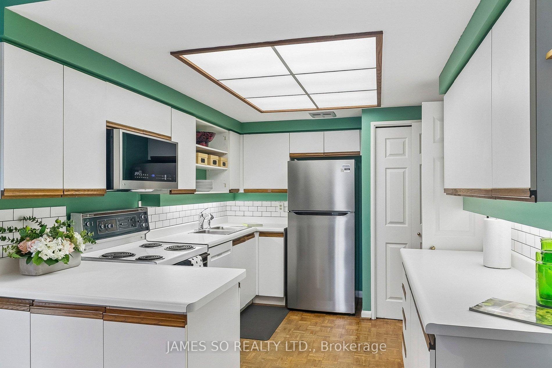 Photo 11 of Unit 2206, 278 Bloor Street E, Toronto, Rosedale-Moore Park — HOMEH