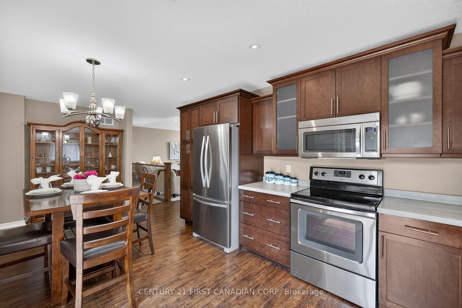 Photo 15 of 290 Mogg Street, Strathroy-Caradoc, SE — HOMEH