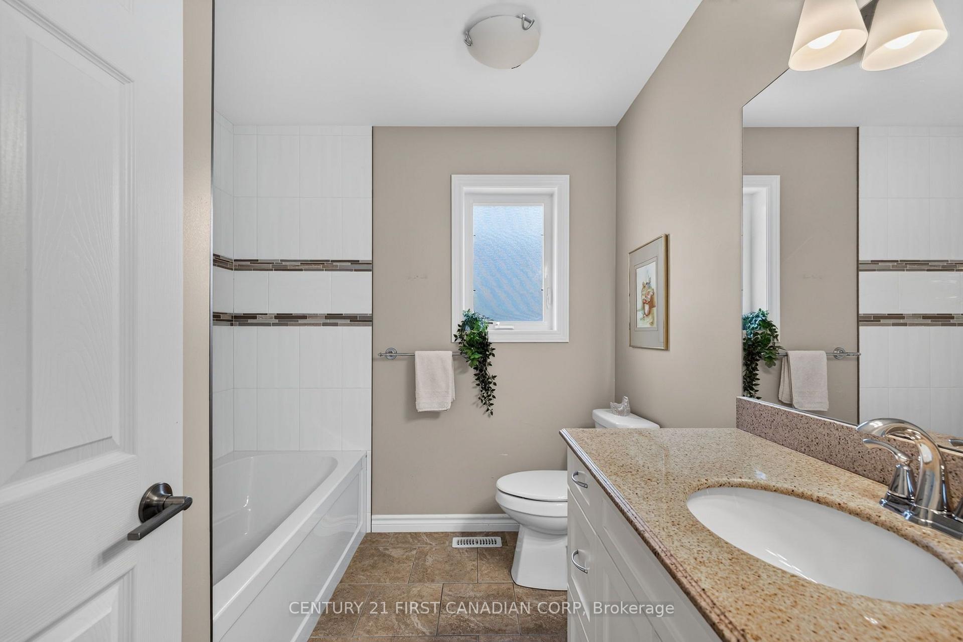 Photo 25 of 290 Mogg Street, Strathroy-Caradoc, SE — HOMEH
