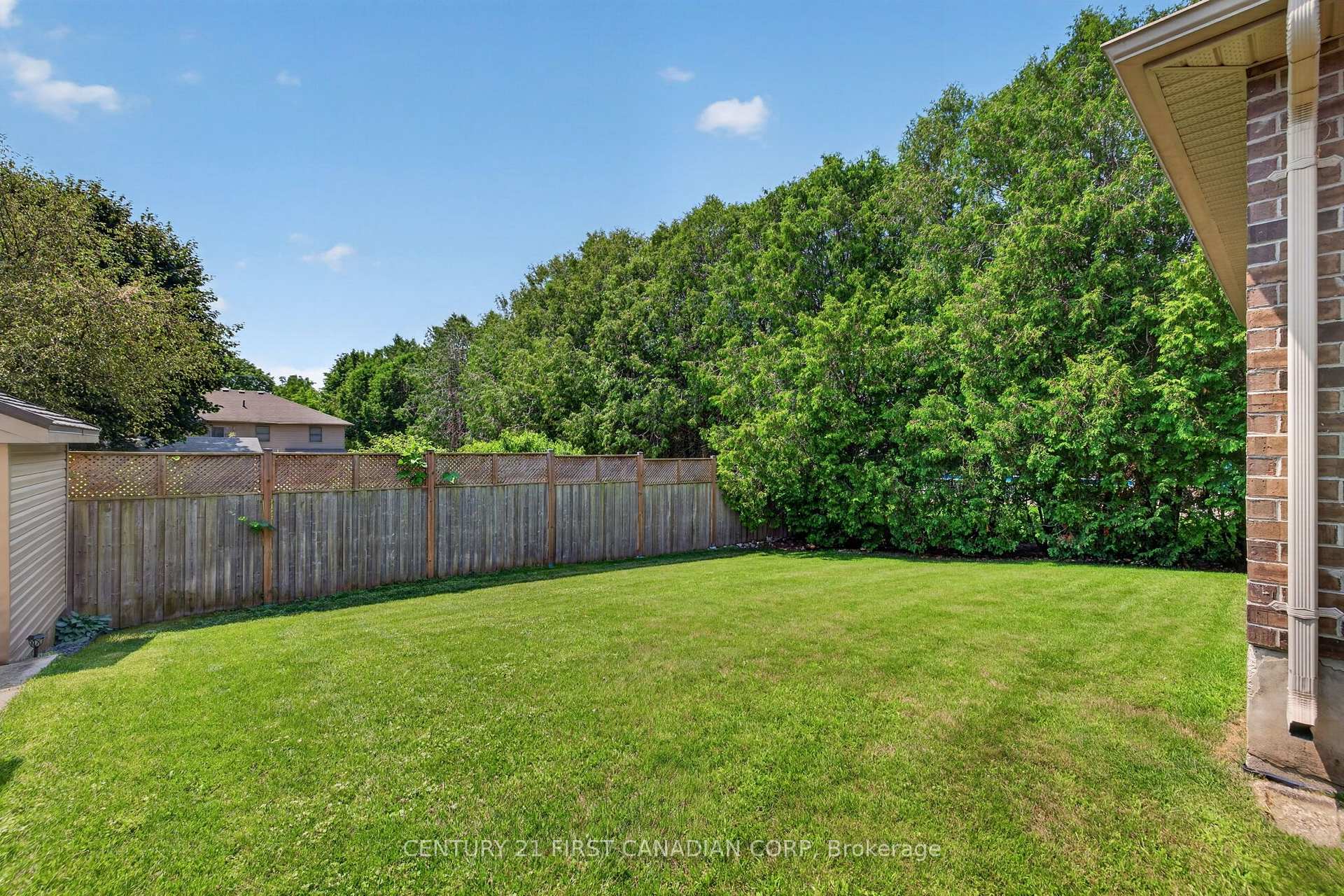 Photo 34 of 290 Mogg Street, Strathroy-Caradoc, SE — HOMEH