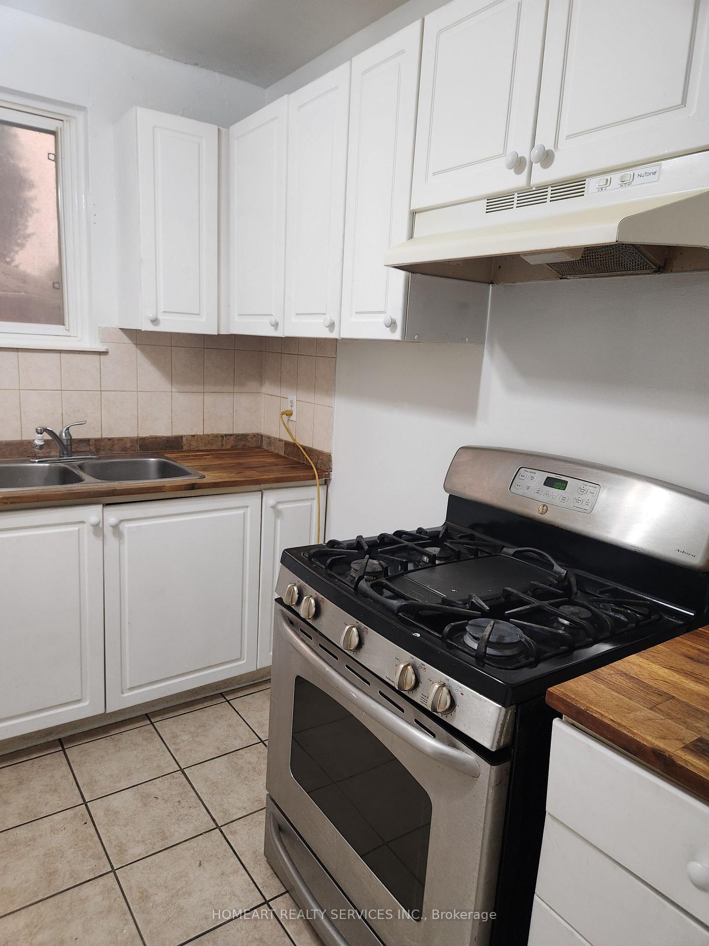 Photo 5 of 87 Tulloch Drive, Ajax, South East — HOMEH