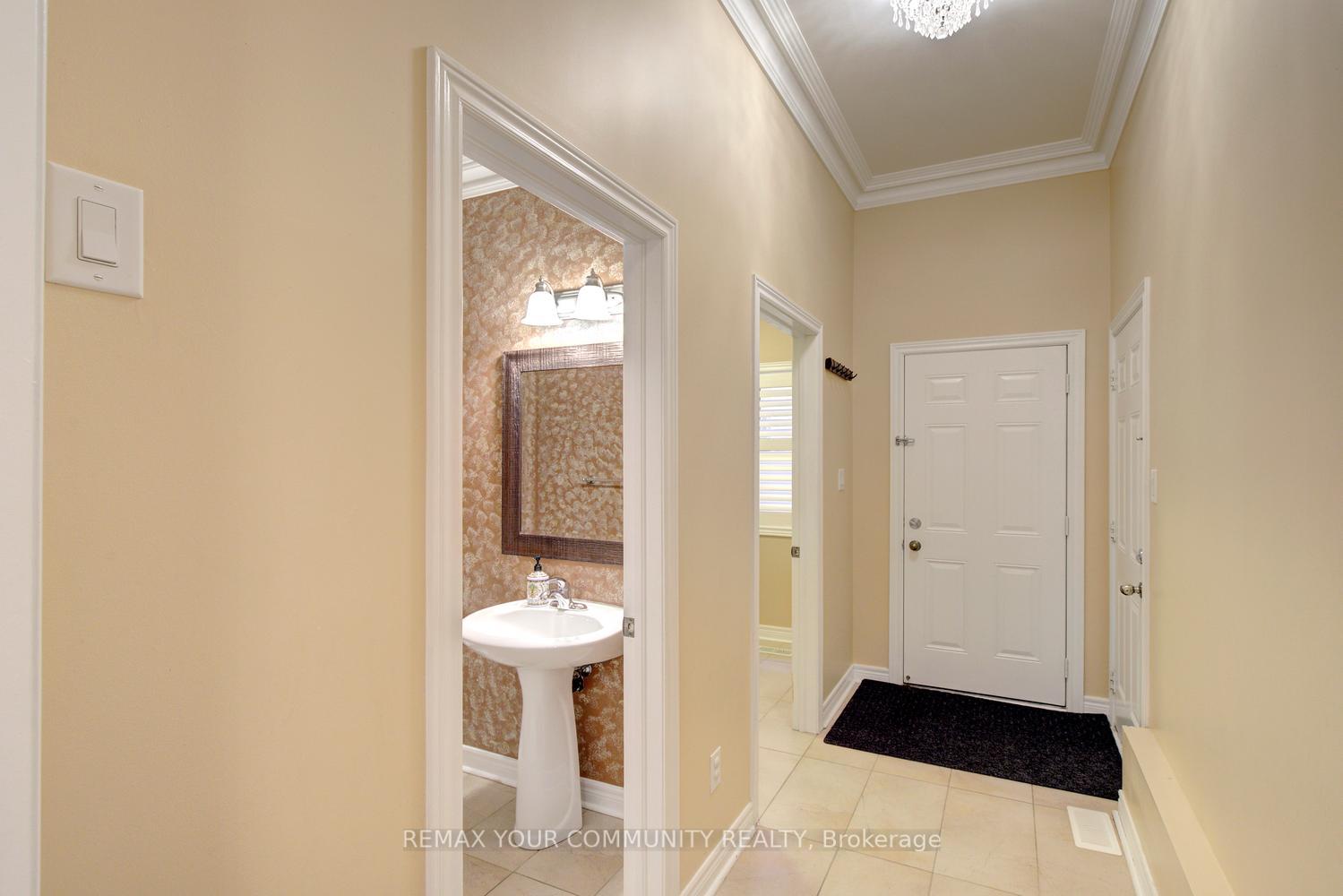 Photo 7 of 89 Maple Valley Drive, Vaughan, Patterson — HOMEH