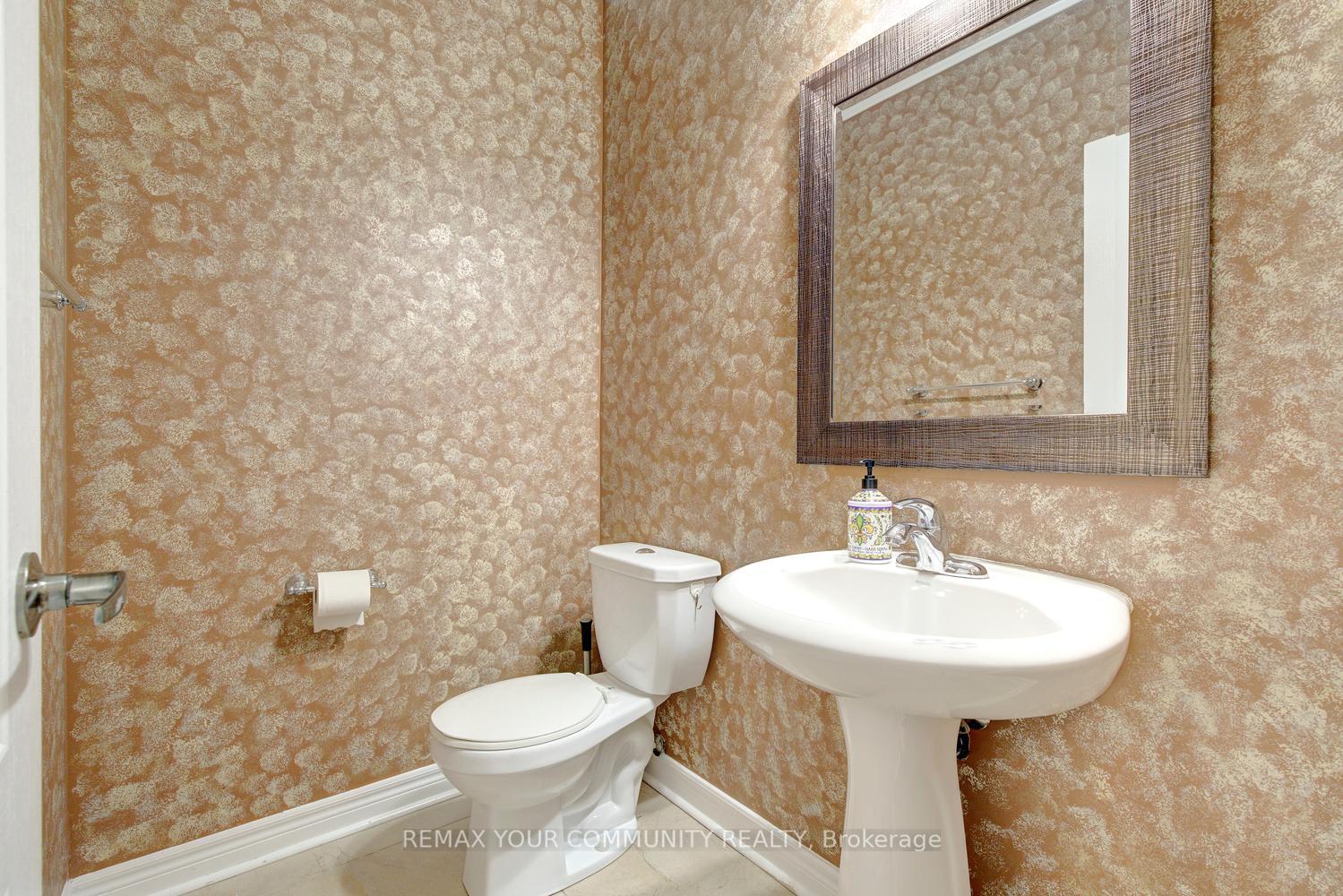 Photo 8 of 89 Maple Valley Drive, Vaughan, Patterson — HOMEH