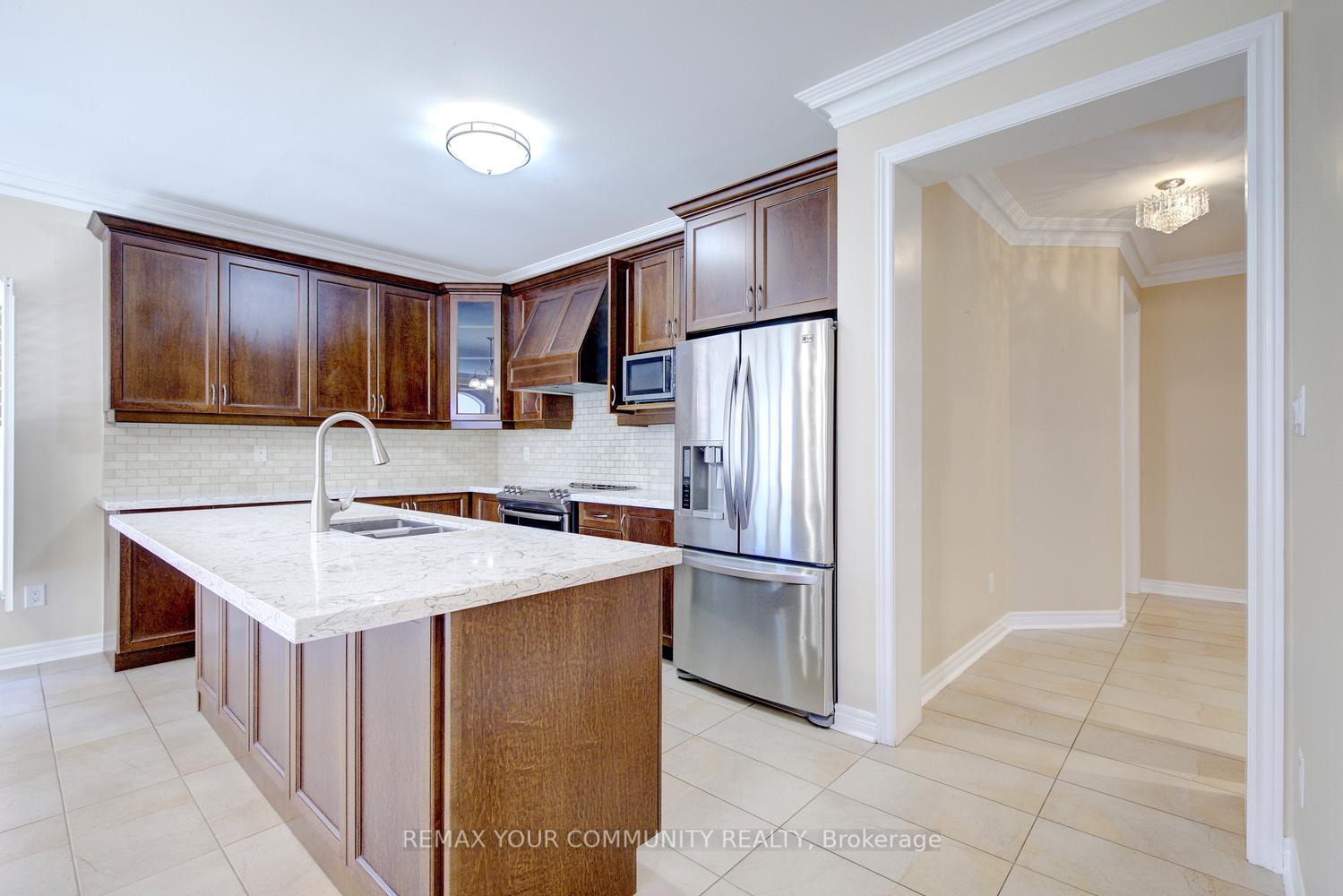 Photo 15 of 89 Maple Valley Drive, Vaughan, Patterson — HOMEH