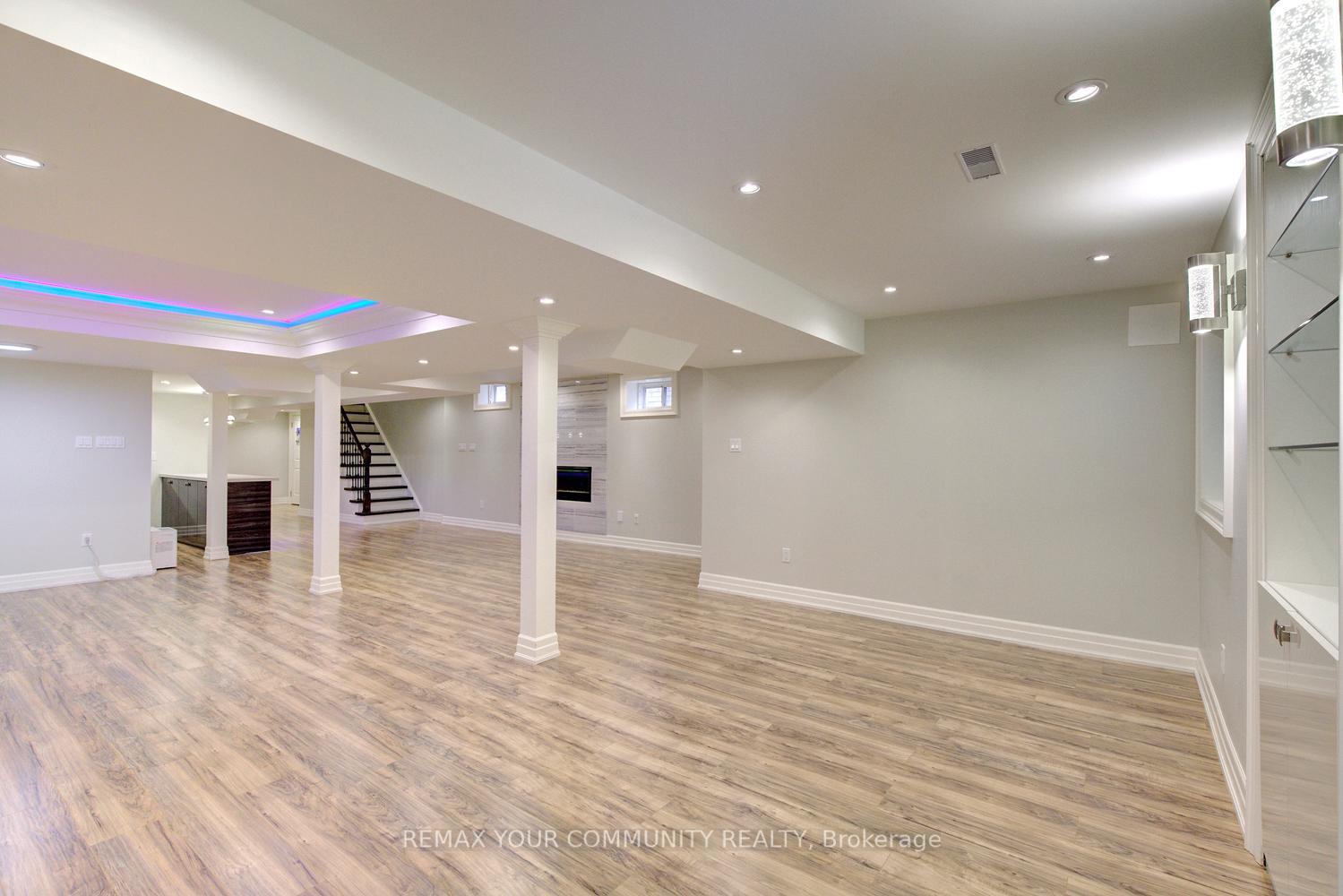 Photo 41 of 89 Maple Valley Drive, Vaughan, Patterson — HOMEH