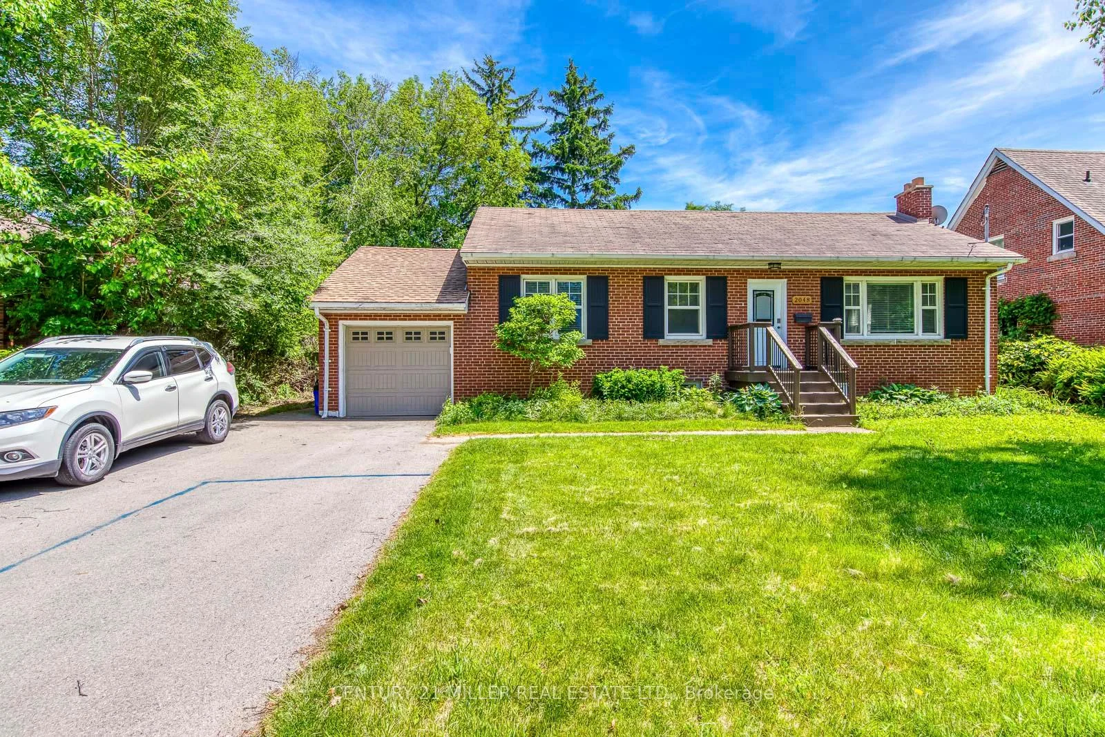 Photo 5 of 2048 Edinburgh (Main Level) Drive, Burlington, Brant — HOMEH