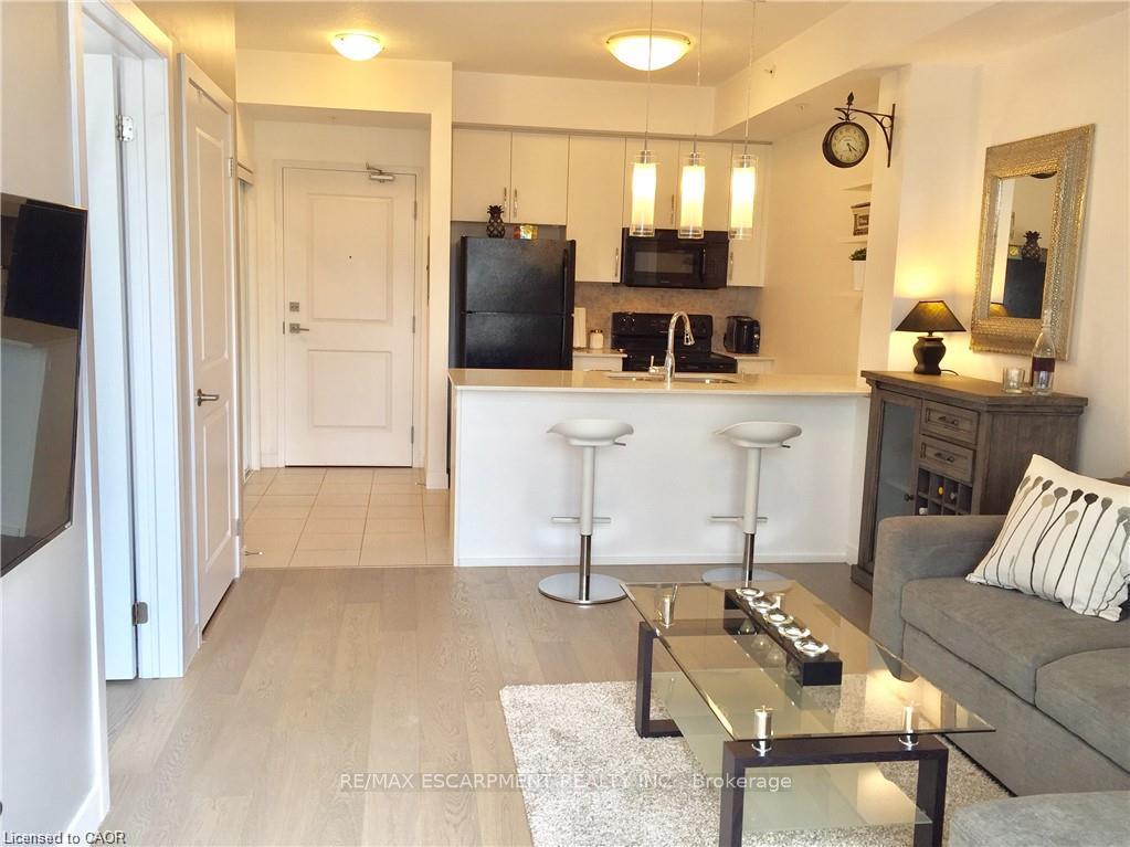Photo 6 of Unit 206, 5010 Corporate Drive, Burlington, Uptown — HOMEH