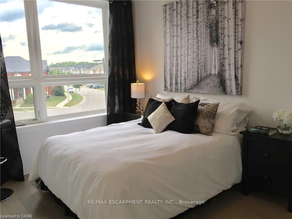 Photo 11 of Unit 206, 5010 Corporate Drive, Burlington, Uptown — HOMEH