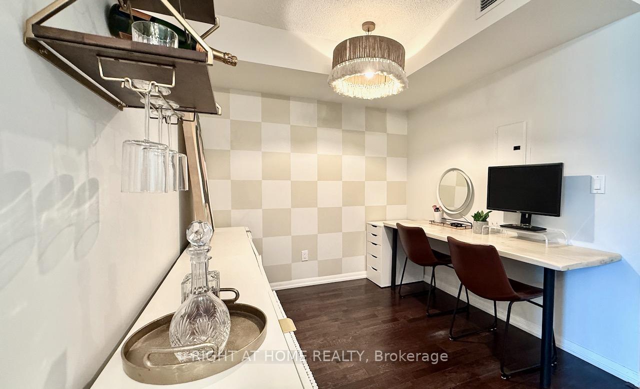 Photo 9 of Unit 656, 209 Fort York Boulevard S, Toronto, Niagara — HOMEH