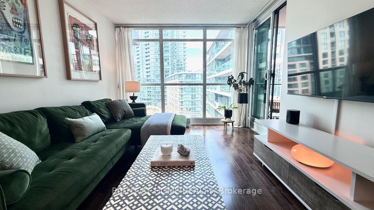 Photo 14 of Unit 656, 209 Fort York Boulevard S, Toronto, Niagara — HOMEH