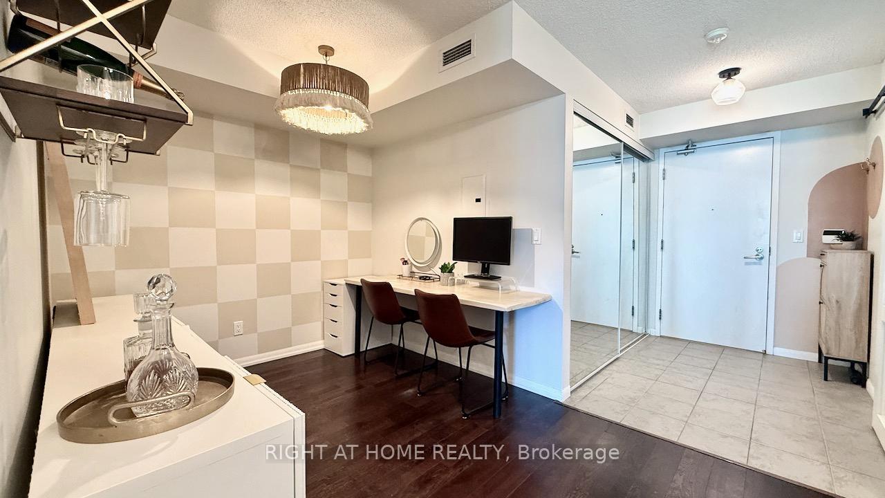Photo 19 of Unit 656, 209 Fort York Boulevard S, Toronto, Niagara — HOMEH