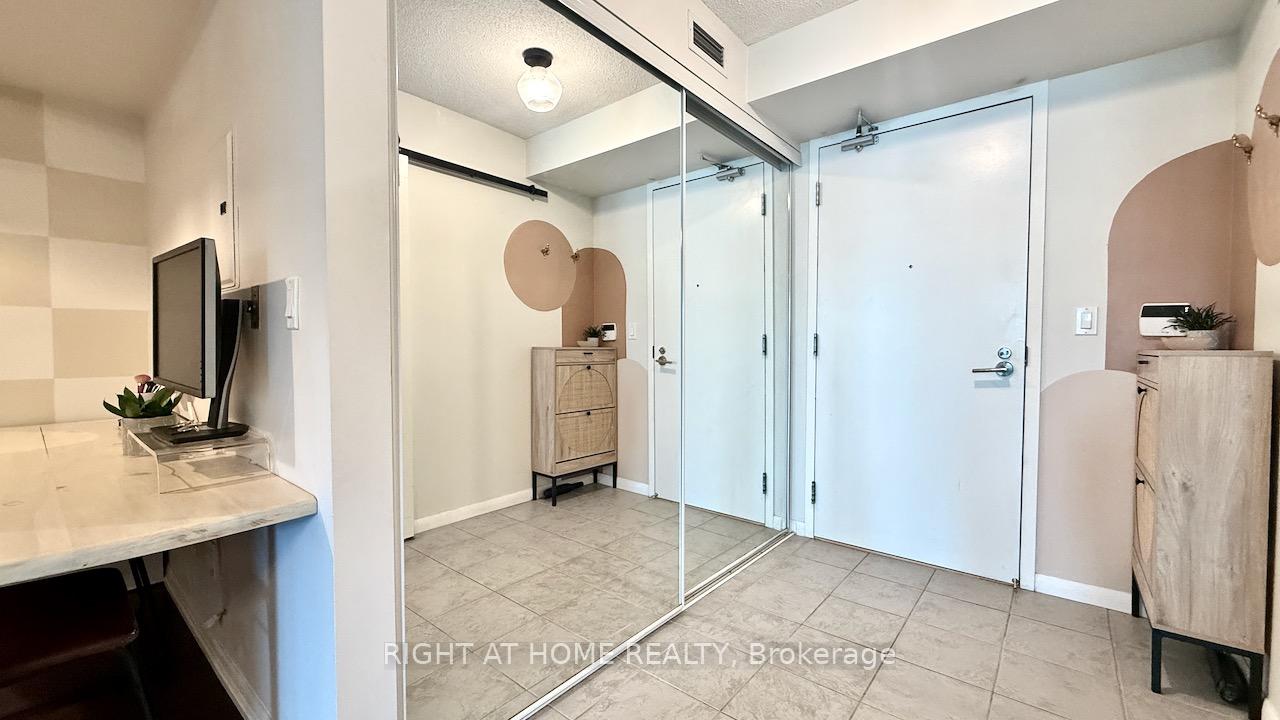 Photo 24 of Unit 656, 209 Fort York Boulevard S, Toronto, Niagara — HOMEH