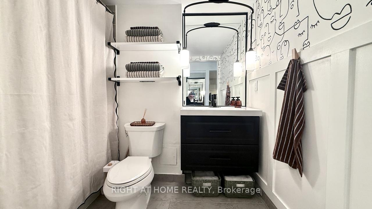 Photo 26 of Unit 656, 209 Fort York Boulevard S, Toronto, Niagara — HOMEH