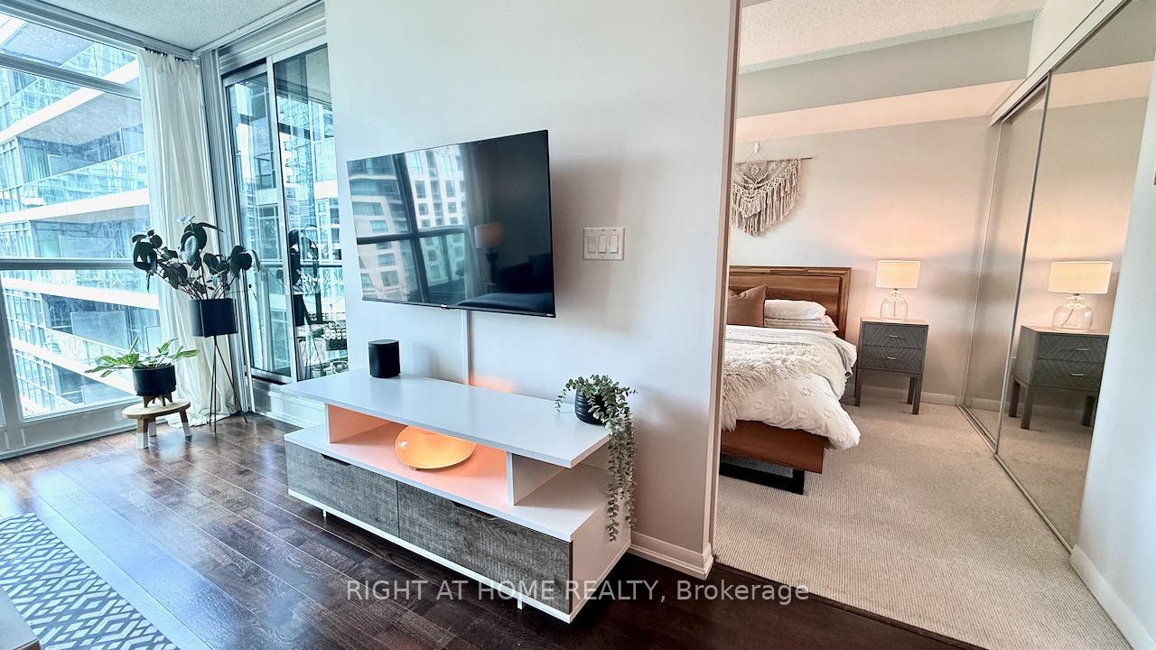 Photo 29 of Unit 656, 209 Fort York Boulevard S, Toronto, Niagara — HOMEH