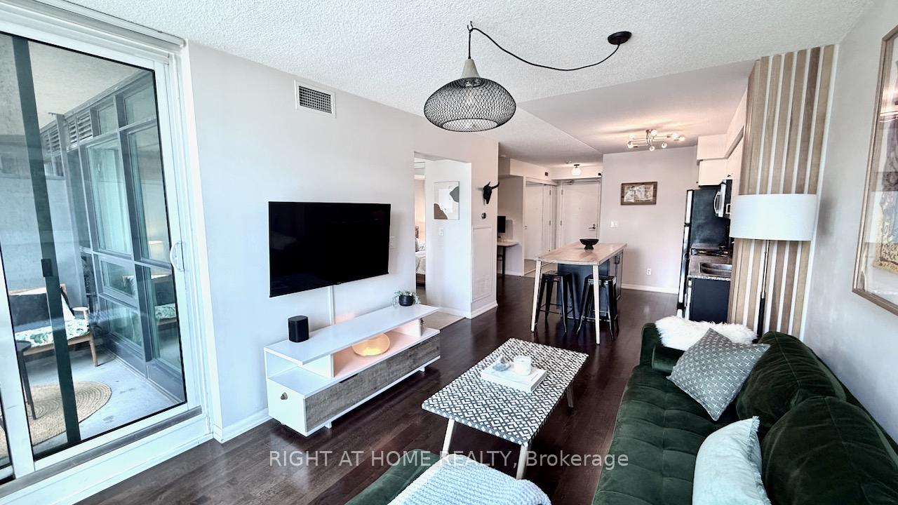 Photo 30 of Unit 656, 209 Fort York Boulevard S, Toronto, Niagara — HOMEH