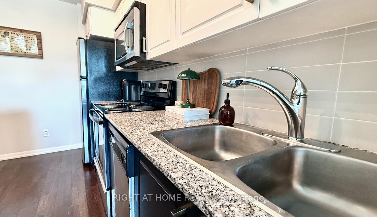 Photo 31 of Unit 656, 209 Fort York Boulevard S, Toronto, Niagara — HOMEH